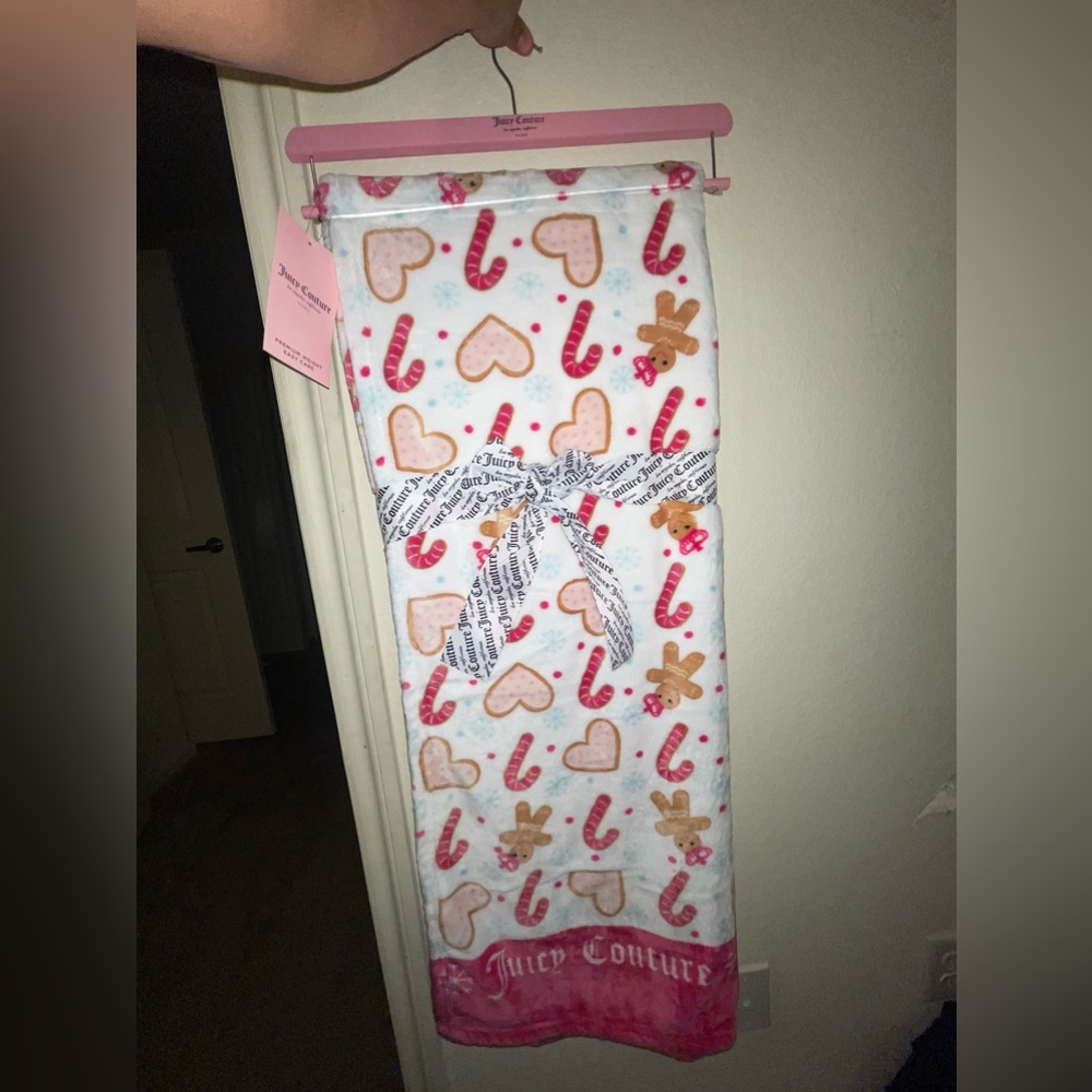 Juicy couture gingerbread Christmas blanket